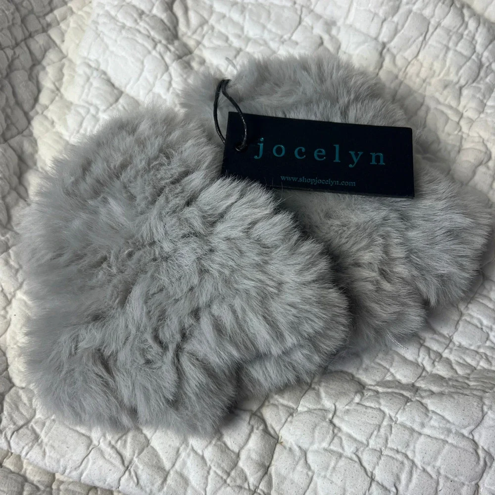 Jocelyn Mandy Faux Fur Grey Fingerless Mittens Gloves Holiday Gift NWT